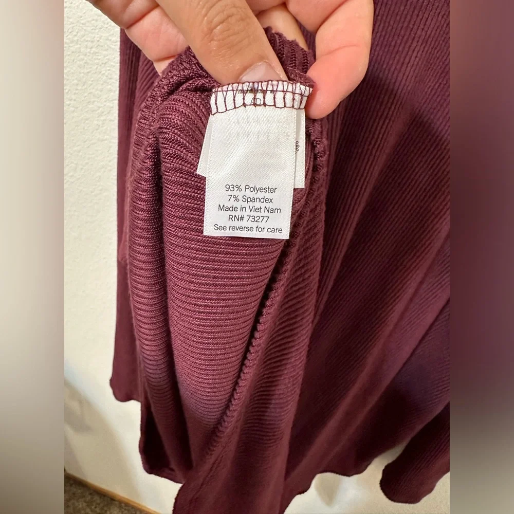 EUC SONOMA Burgundy Long Sleeve V-Neck Tunic Sweater - Picture 7 of 9